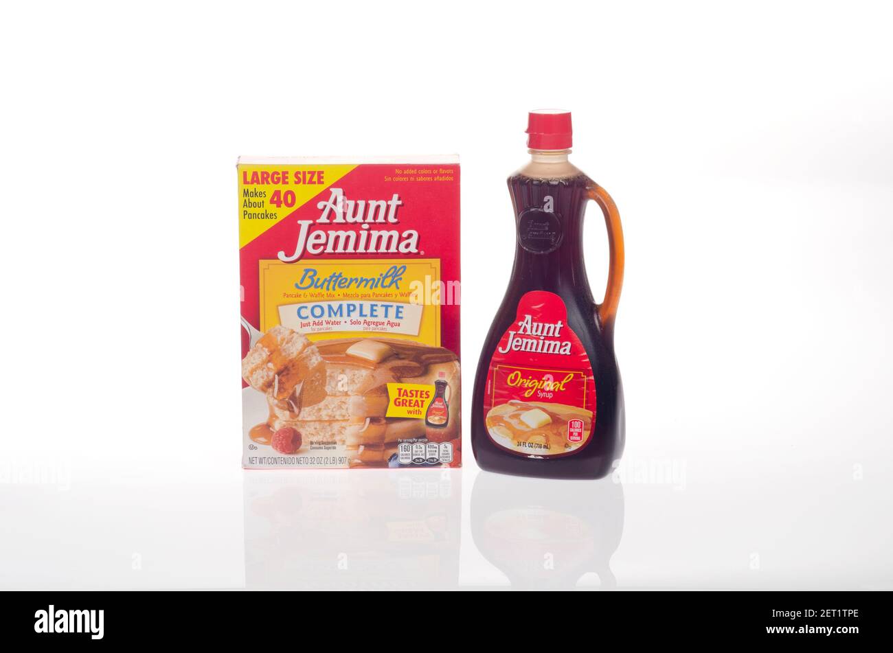 Aunt Jemima Buttermilk Pancake & Waffle Mix Box with Syrup Bottle Stock Photo