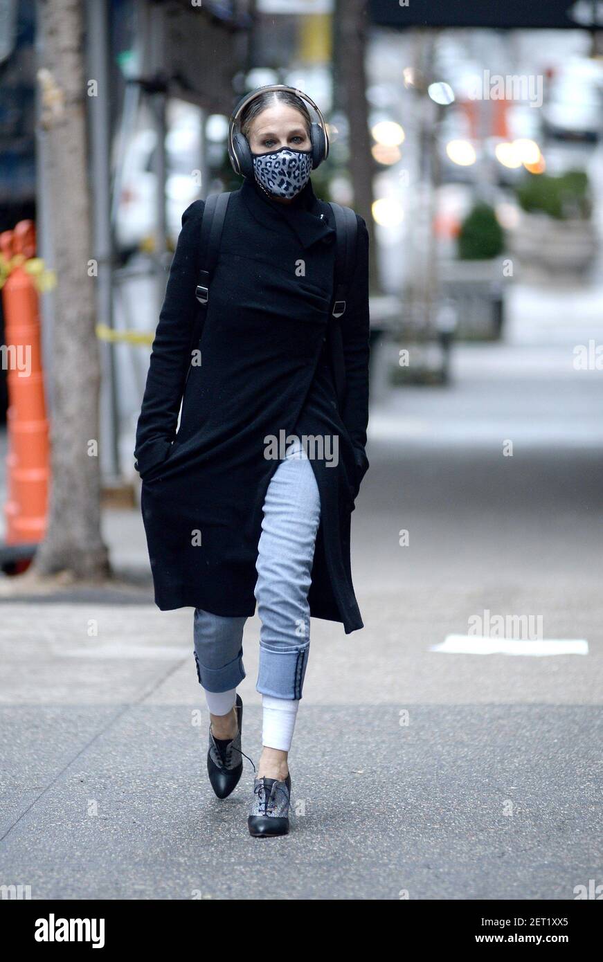 new-york-ny-usa-28th-feb-2021-sarah-jessica-parker-at-in-store