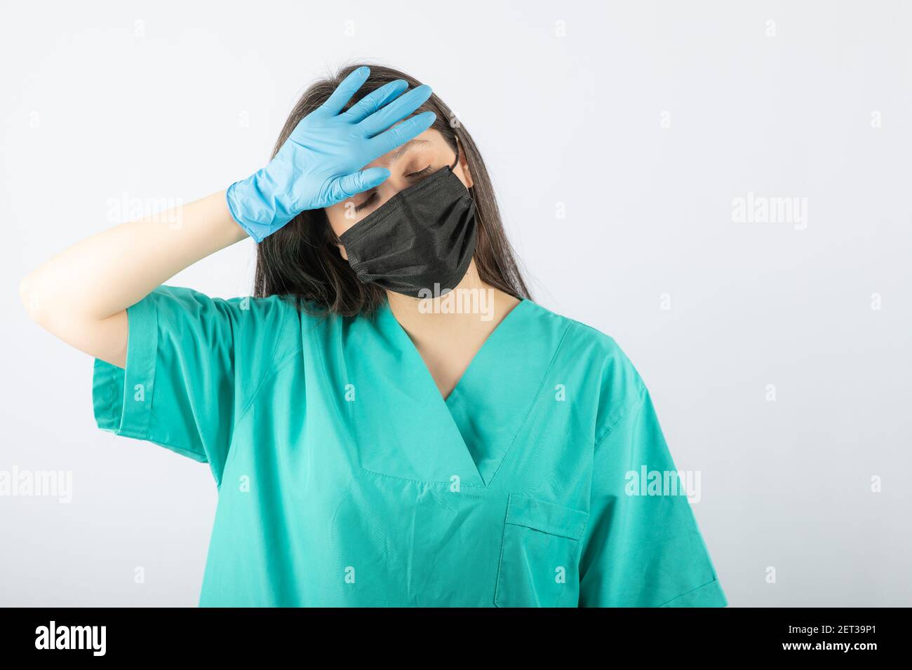 Black female doctor hi-res stock photography and images - Alamy