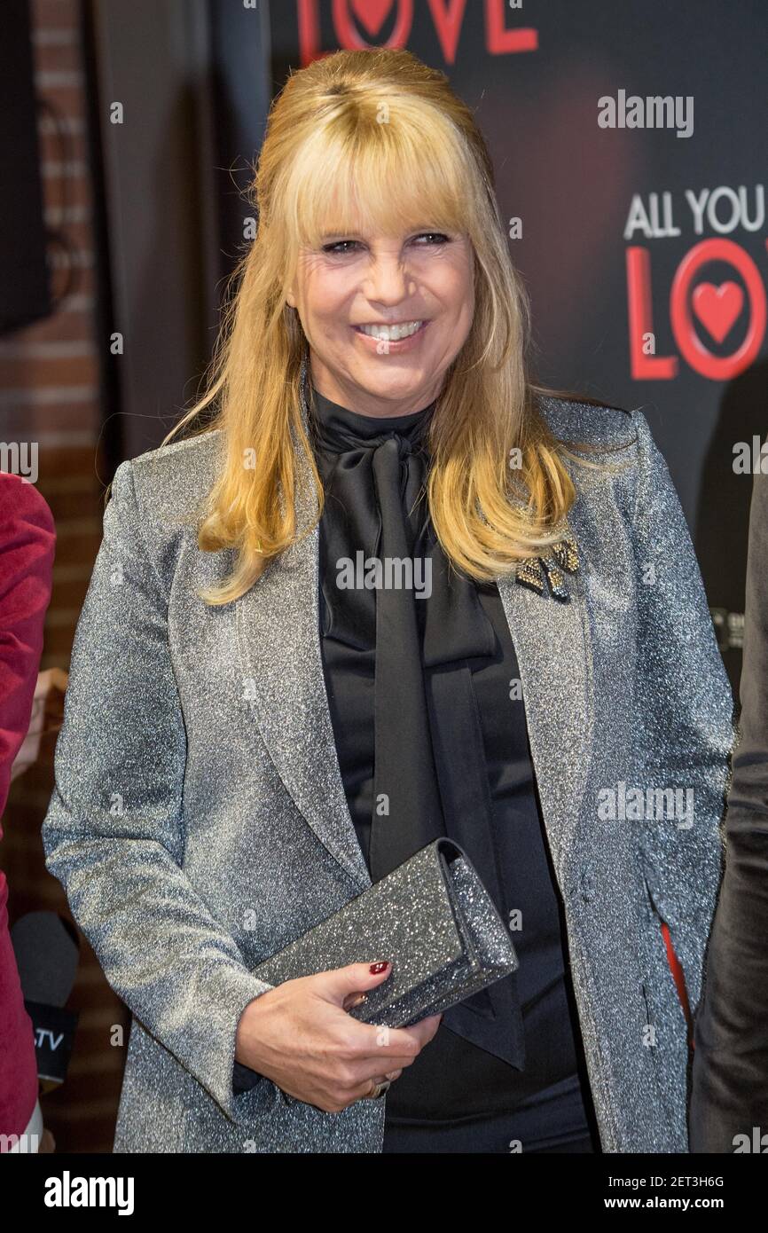 Linda de Mol during the All You Need is Love Film Premiere in Amsterdam