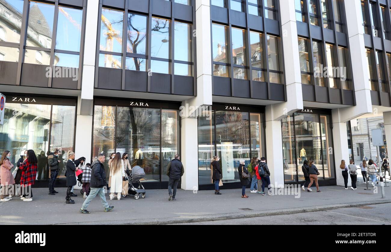 Shoppers queue in front of a re-opened Zara clothing store after the Swiss  government relaxed some of its COVID-19 restrictions, as the spread of the  coronavirus disease continues, at the Bahnhofstrasse shopping
