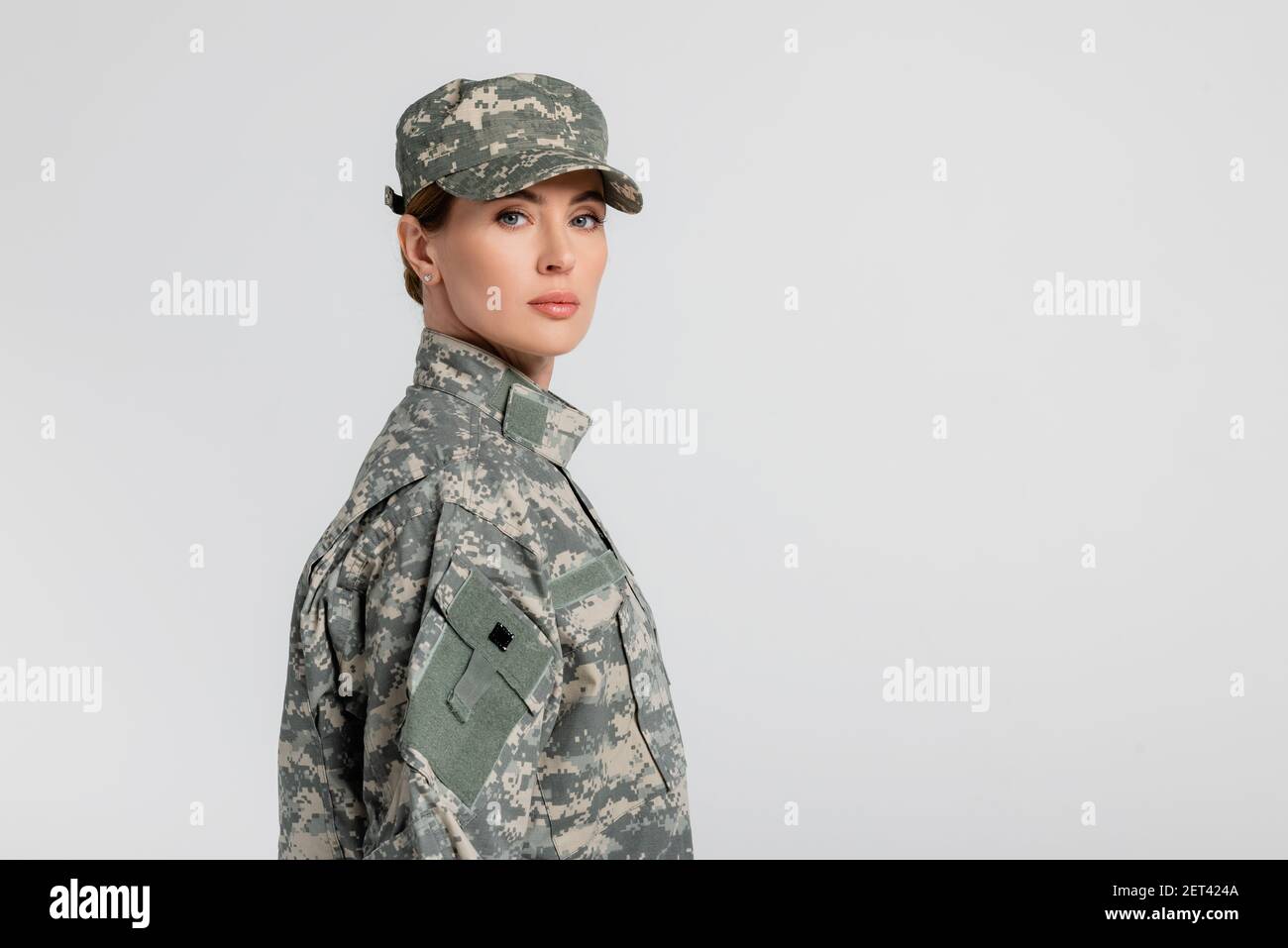 Woman in military uniform hi-res stock photography and images - Alamy