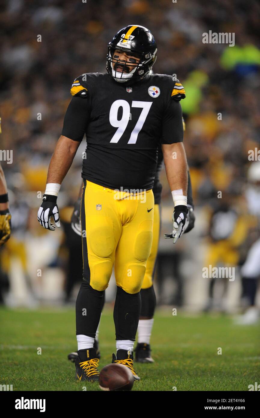 December 2th, 2018: Steelers #97 Cameron Heyward during the Pittsburgh  Steelers vs Los Angeles Chargers game at Heinz Field in Pittsburgh, PA.  Jason Pohuski/(Photo by Jason Pohuski/CSM/Sipa USA Stock Photo - Alamy