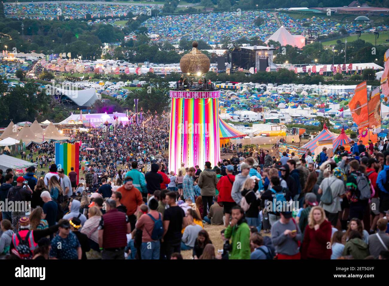 Glastonbury park stage hi-res stock photography and images - Alamy