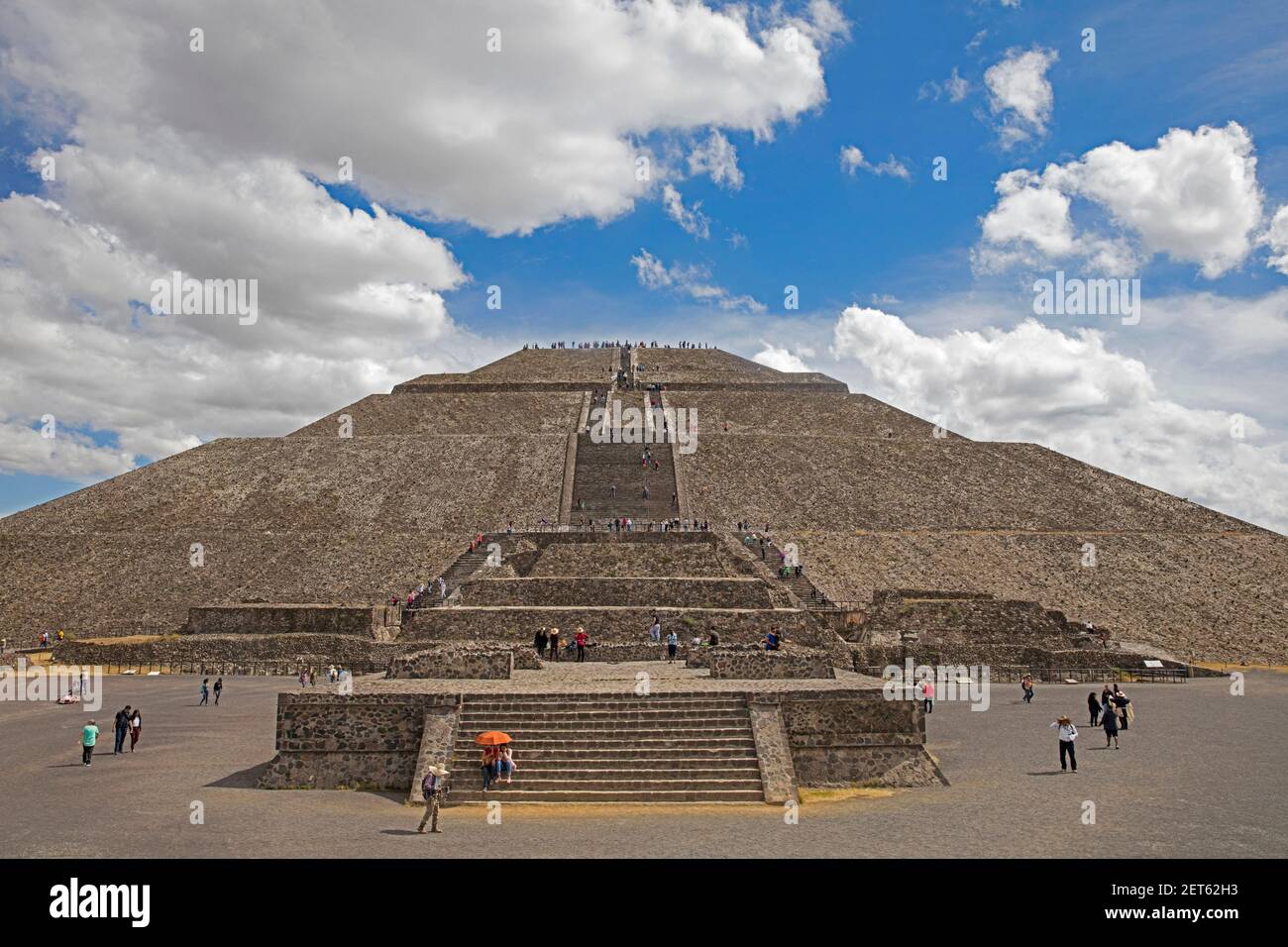 Pyramid of the Sun, Pirámide del Sol, in Teotihuacán, one of the largest pyramids in the world, Mexico Stock Photo