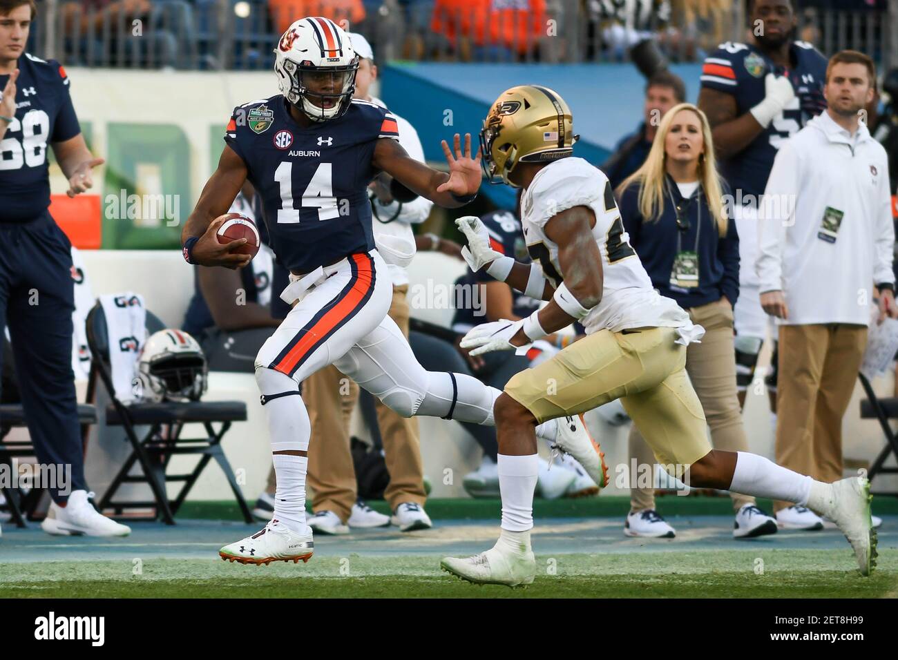 Nashville. 28th Dec, 2018. Auburn Tigers quarterback Jarrett Stidham (8)  during the game between the Purdue Boilermakers and the Auburn Tigers in  the Franklin American Mortgage Music City Bowl at Nissan Stadium