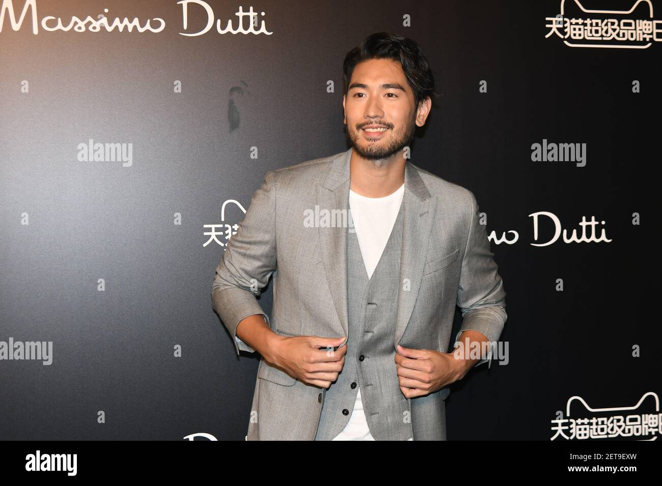 Herziening Madison kust File--Godfrey Gao attends Massimo Dutti 2018 Autumn/Winter series in  Shanghai, 18 July 2018. Godfrey Gao, Taiwanese-Canadian model and actor,  and first Asian model to be signed on by luxury brand Louis Vuitton,