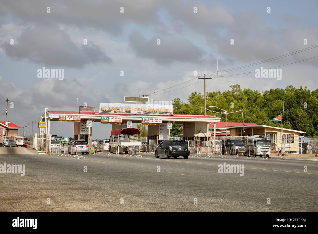 Shell Gas Station Ogle, Other