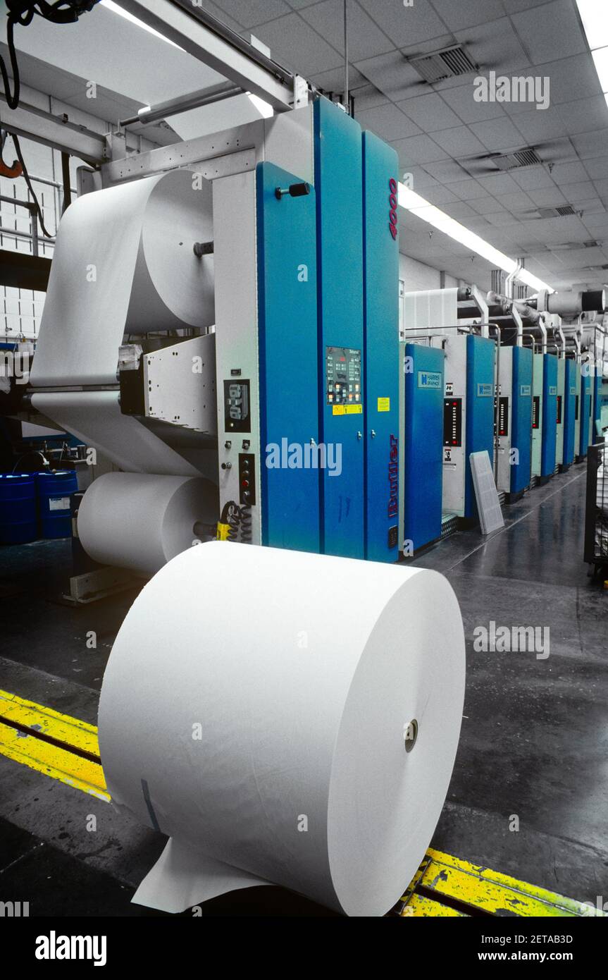 1990s INDUSTRIAL HIGH SPEED PRINTING PRESS USING LARGE ROLLS OF PAPER - GER002 HARS OLD Stock Photo Alamy
