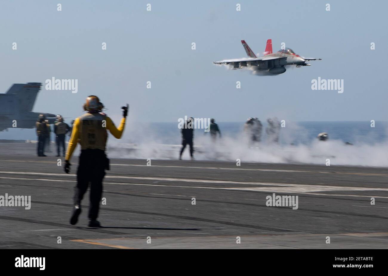 A U.S. Navy F/A-18F Super Hornet, from the Fighting Redcocks of Strike ...