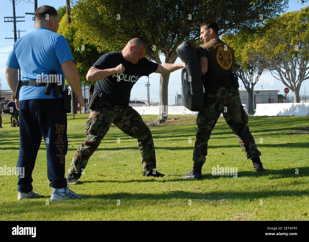 Pepper spray certification hires stock photography and images Alamy