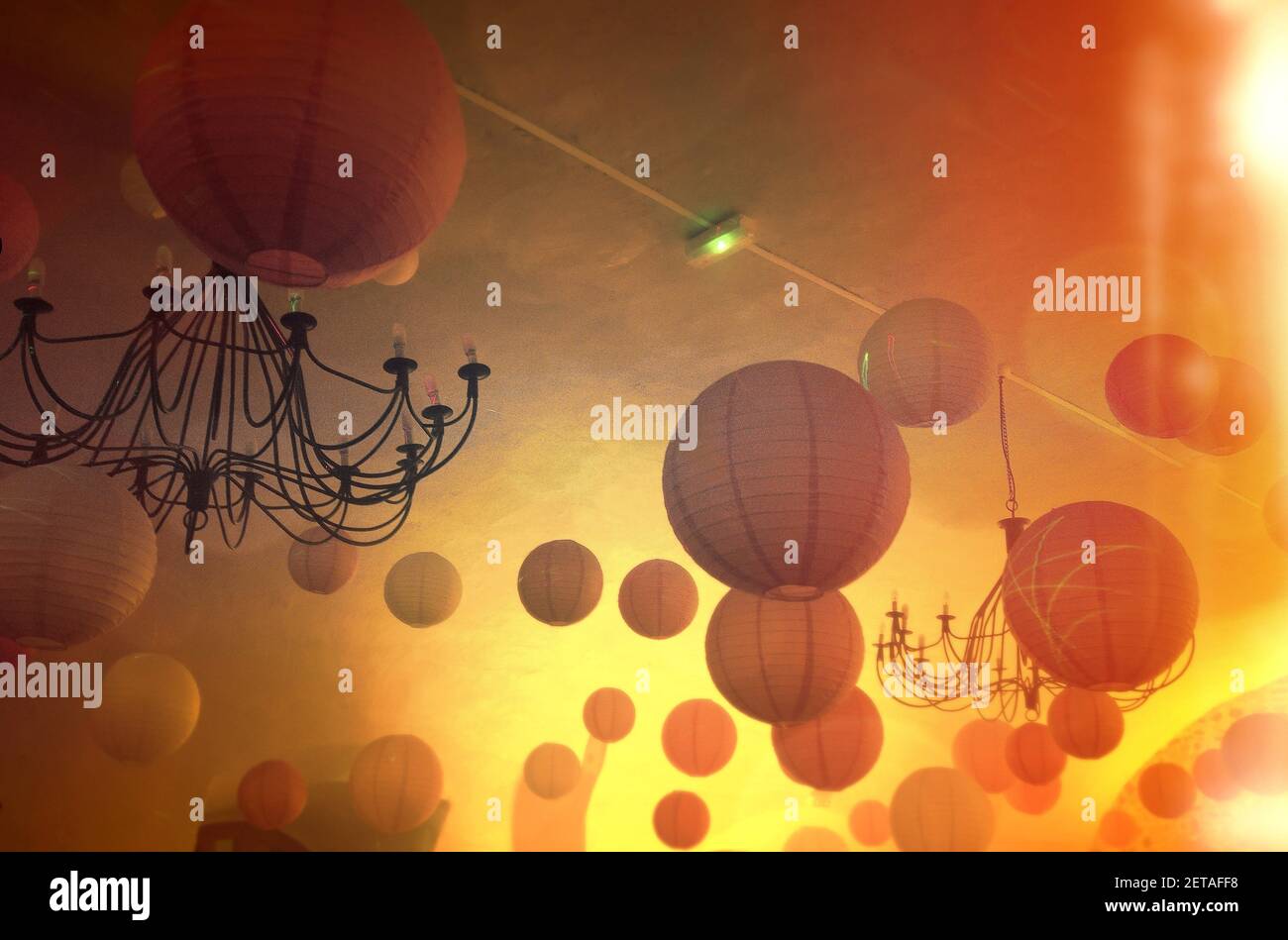 A ceiling decorated with hanging Chinese lanterns Stock Photo - Alamy