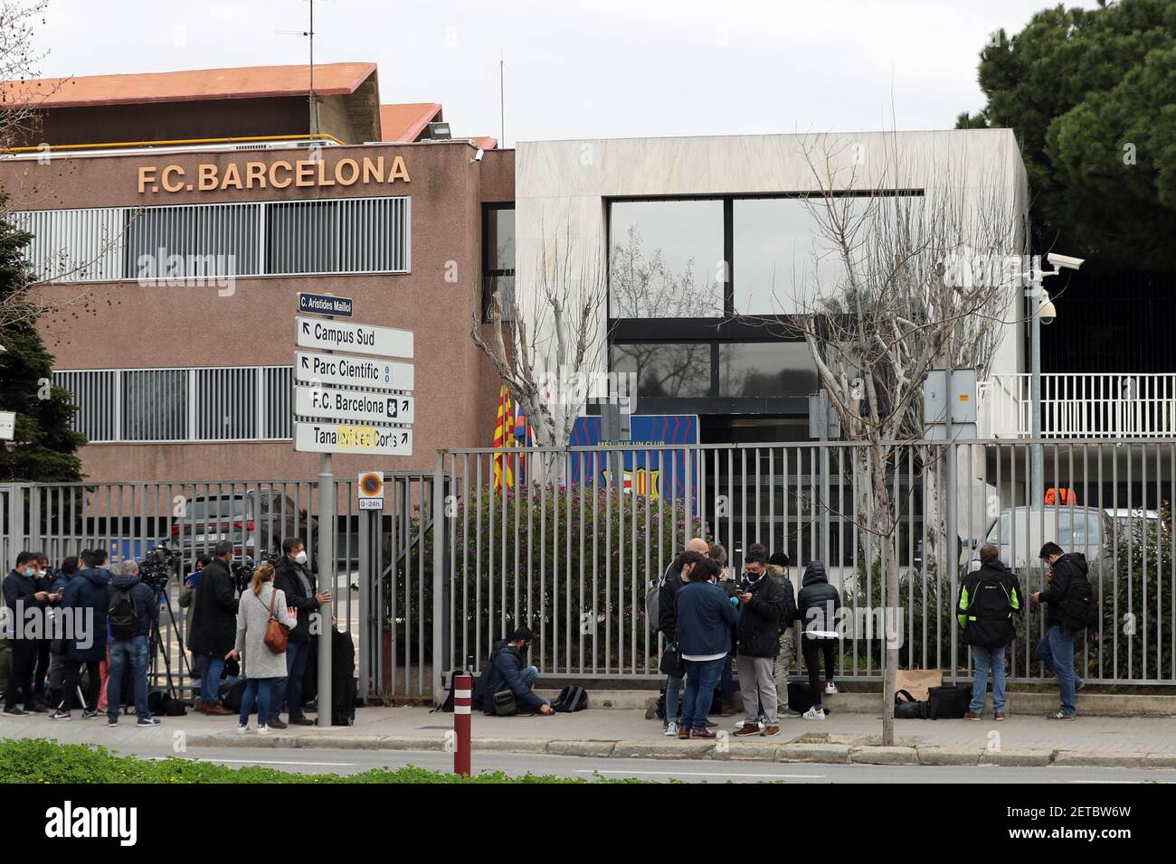 Barcelona, Spain. 1st Mar, 2021. Reporters wait outside the FC Barcelona's office in Barcelona, Spain, on March 1, 2021. Former FC Barcelona President Josep Maria Bartomeu was arrested on Monday morning along with the club's General Manager, Oscar Gray and the former director to the Presidency, Jayme Masferrer as part of an investigation into a corruption scandal. Credit: Joan Gosa/Xinhua/Alamy Live News Stock Photo