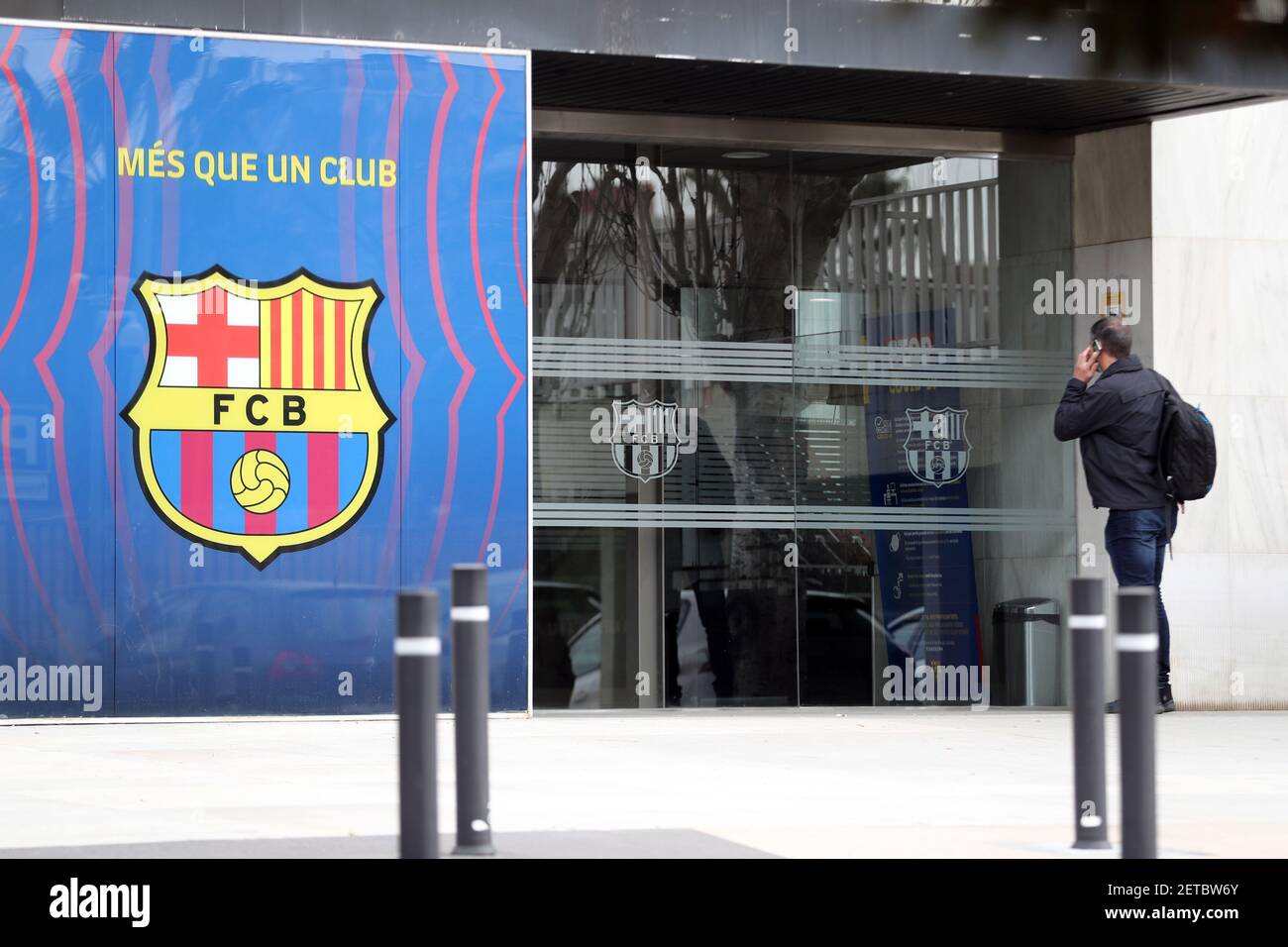 Barcelona, Spain. 1st Mar, 2021. A staff walks into the FC Barcelona's office in Barcelona, Spain, on March 1, 2021. Former FC Barcelona President Josep Maria Bartomeu was arrested on Monday morning along with the club's General Manager, Oscar Gray and the former director to the Presidency, Jayme Masferrer as part of an investigation into a corruption scandal. Credit: Joan Gosa/Xinhua/Alamy Live News Stock Photo
