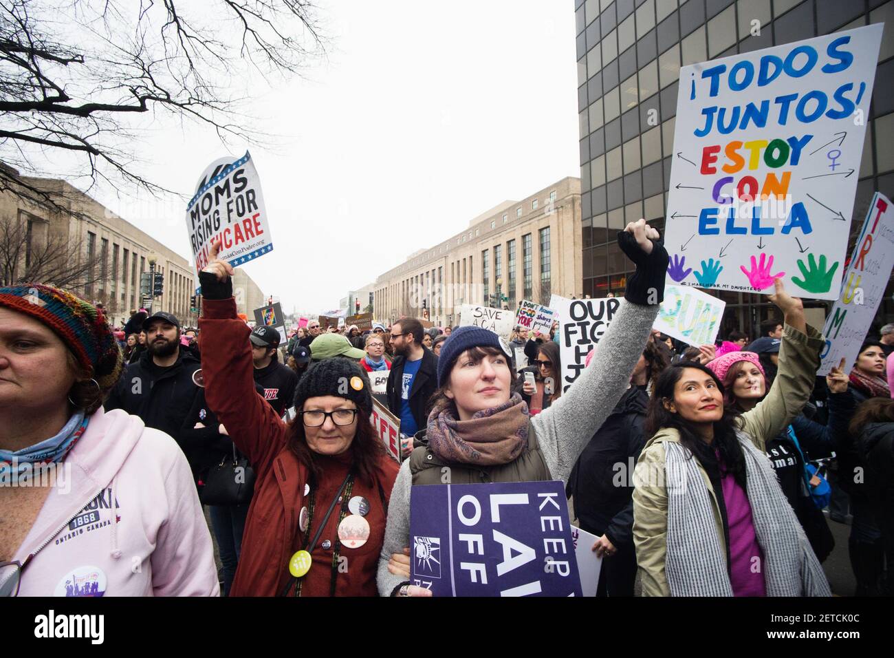 Protesters march to the National Mall with Indigenous Women Rise, a ...