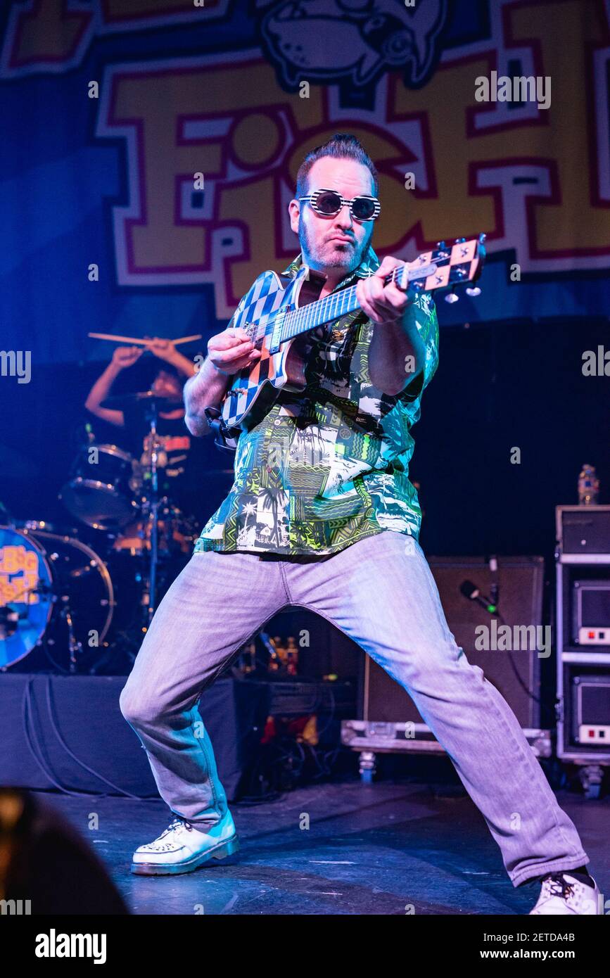 https://c8.alamy.com/comp/2ETDA4B/guitarlead-singer-aaron-barrett-of-reel-big-fish-performs-in-concert-at-emos-on-febuary-1-2017-in-austin-texas-photo-by-maggie-boyd-please-use-credit-from-credit-field-2ETDA4B.jpg