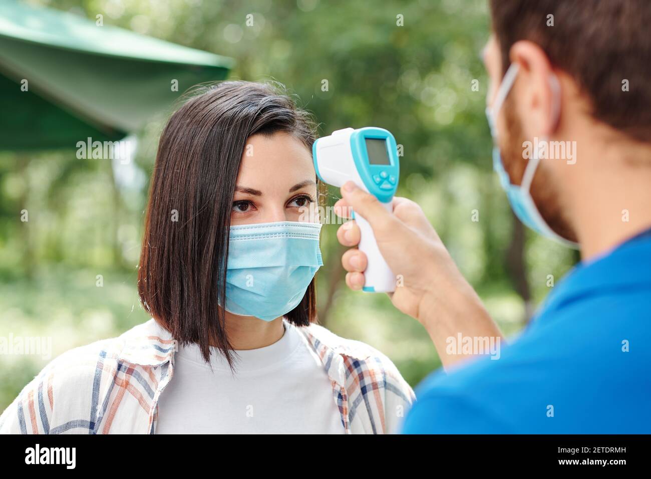 Body temperature check Stock Photo Alamy
