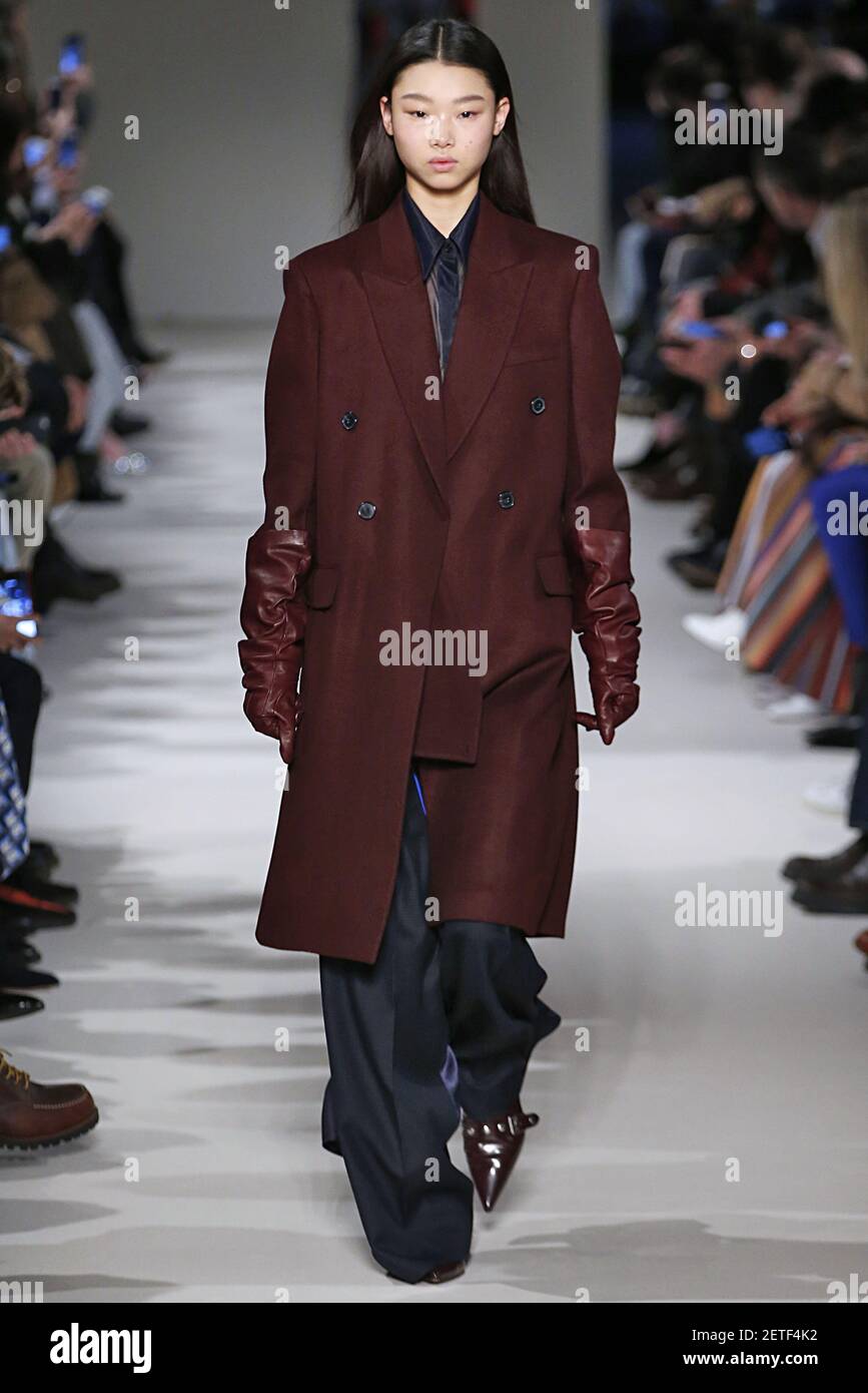 Model Yoon Young Bae walks on the runway during the Victoria Beckham ...