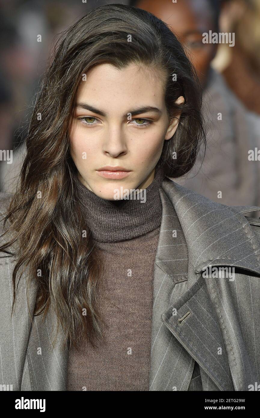 A model walks the runway at the Max Mara show during Milan Fashion Week  Fall/Winter 2017/18 on February 23, 2017 in Milan, Italy. (Photo by Jonas  Gustavsson Stock Photo - Alamy