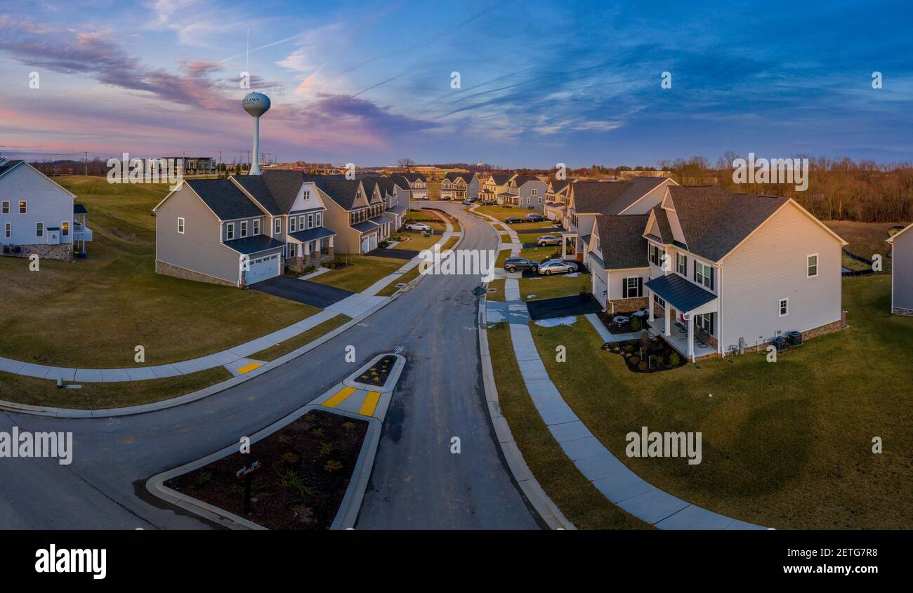 Aerial view of new construction cul-de-sac dead-end street with luxury houses in a Maryland upper middle class neighborhood American real estate devel Stock Photo