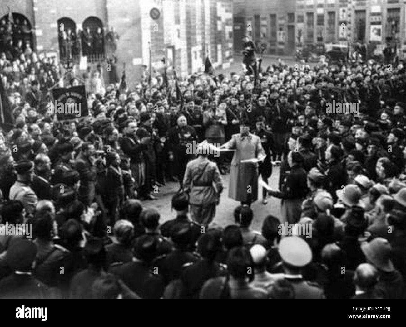 piazza-san-sepolcro-1919-stock-photo-alamy