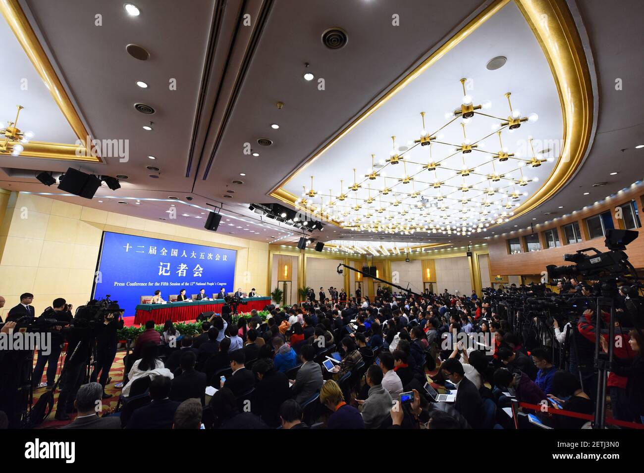 (170309) -- BEIJING, March 9, 2017 (Xinhua) -- Xiao Yaqing, head of ...