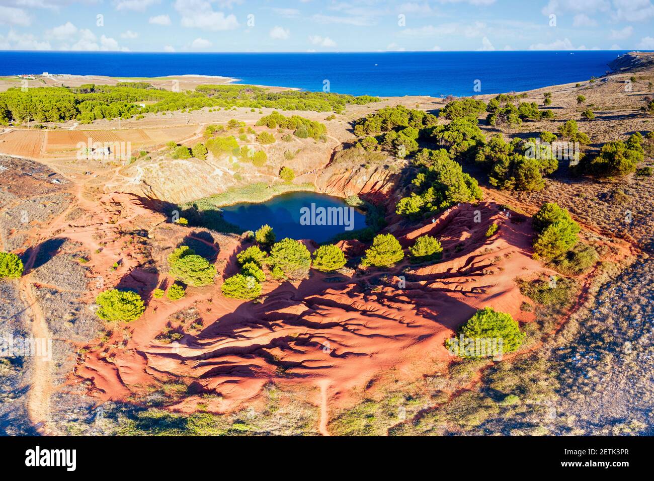Cava di bauxite drone hi-res stock photography and images - Alamy