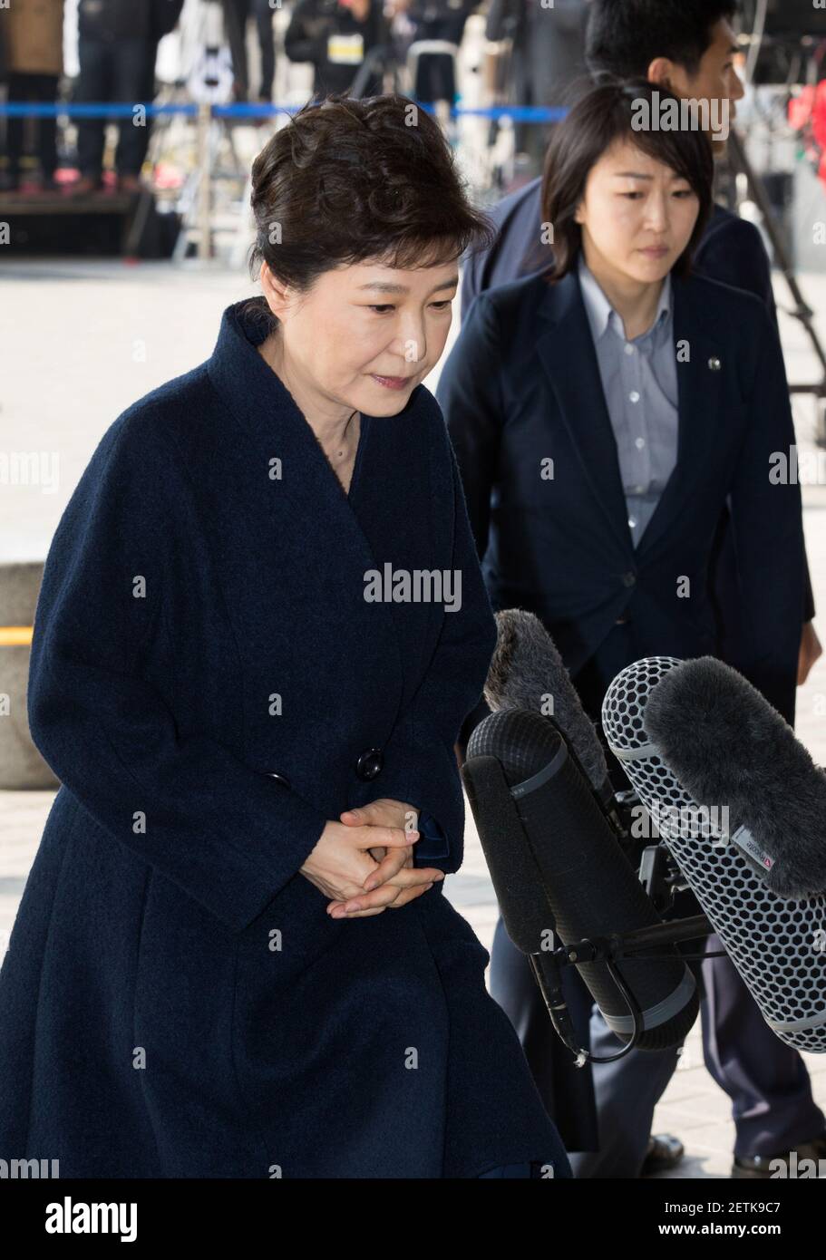 21 March 2017 - Seoul, South Korea : South Korean ousted Park Geun-hye, arrives Seoul Central Prosecutors Office in Seoul, South Korea on March 21, 2017. Park was removed from office after an impeachment vote by the National Assembly was upheld by the nation's Constitutional Court on March 10. Park impeachment stemmed from an alleged extortion and corruption scandal involving Park, her long years friend Choi Soon-sil (Certificated name: Choi Seo-won), and some of the nation's large conglomerates, including Samsung. Park is scheduled to face questioning by prosecutors investigating the scandal  Stock Photo