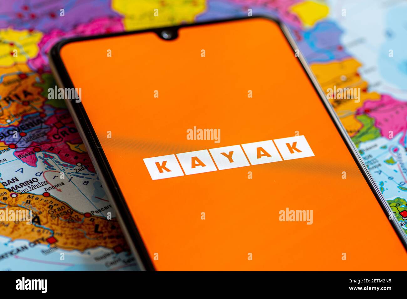 Kayak app icon hi-res stock photography and images - Alamy