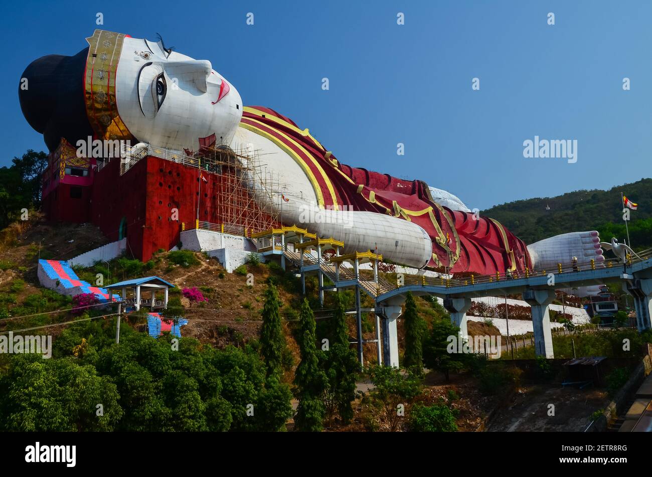 the Buddhist temple Win Sein Taw Ya in Mawlamyine, Myanmar - the world's largest reclining Buddha Stock Photo