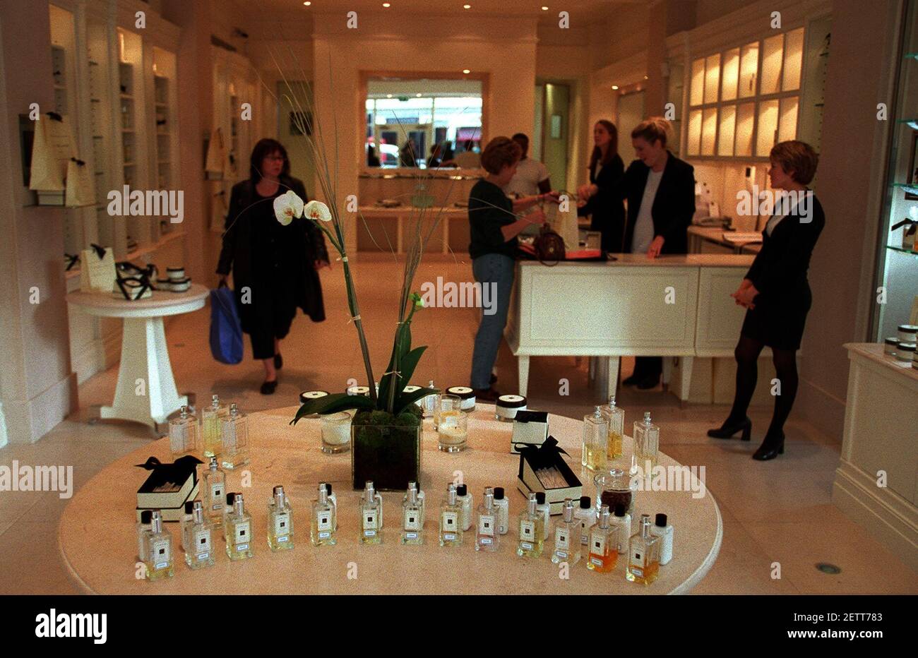 Sloane street shopping hi res