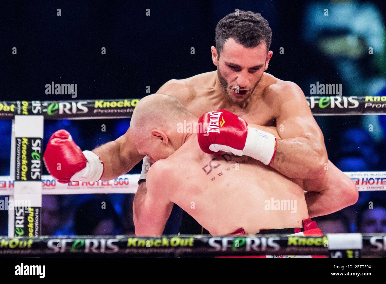 2017.5.20, Poznan , Boks , gala bokserska Poznan Boxing Night , n z  Krzysztof Diablo Wlodarczyk (POL), Noel Gevor (GER) fot. Adam Jastrzebowski  / Foto Olimpik *** Please Use Credit from Credit Field *** Stock Photo -  Alamy