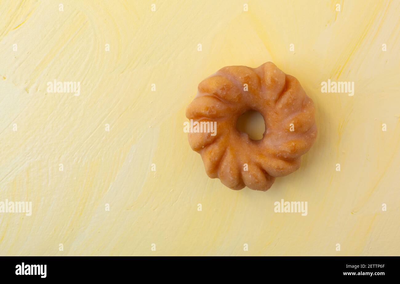 Glazed doughnut top view hi-res stock photography and images - Alamy