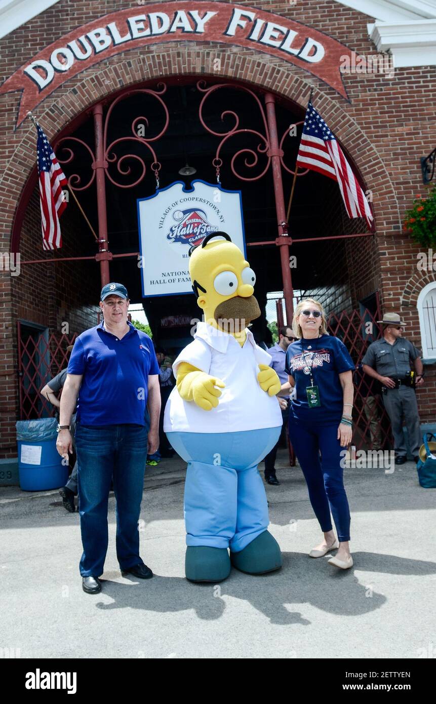 Homer and 'The Simpsons' team earn Baseball Hall of Fame tribute