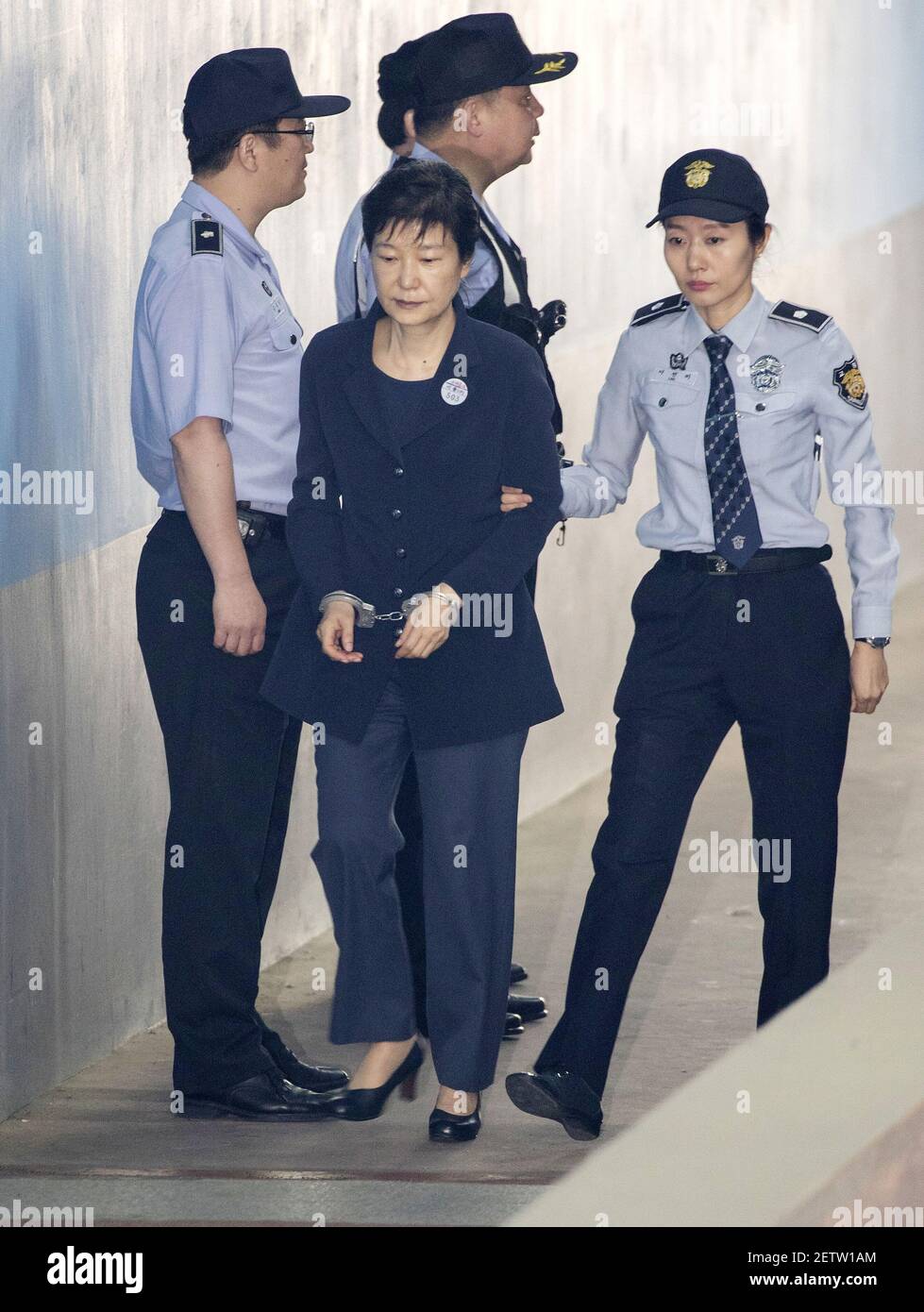 30 May 2017 - Seoul, South Korea : South Korea's former President Park Geun-hye, (Center), arrives court her 5th trial for a political scandal at the Seoul Central District Court in Seoul, South Korea on May 30, 2017. Photo Credit: Lee Young-ho *** Please Use Credit from Credit Field *** Stock Photo