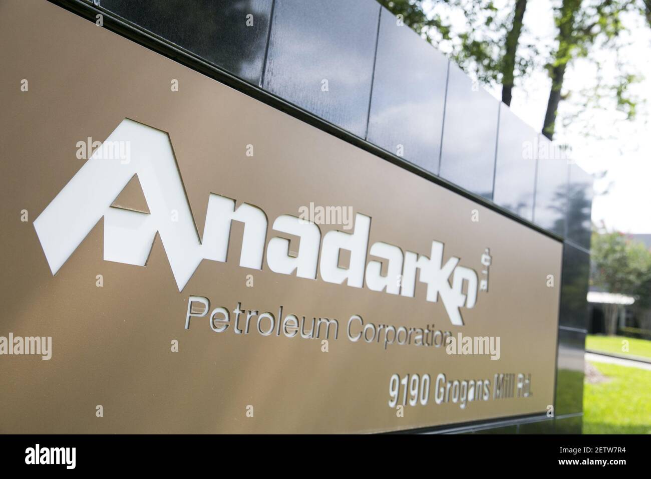 Anadarko petroleum logo hires stock photography and images Alamy