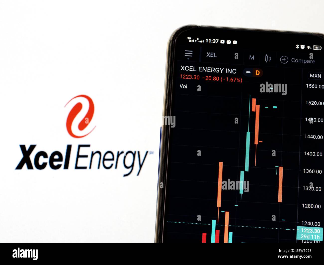 Xcel energy logo hires stock photography and images Alamy