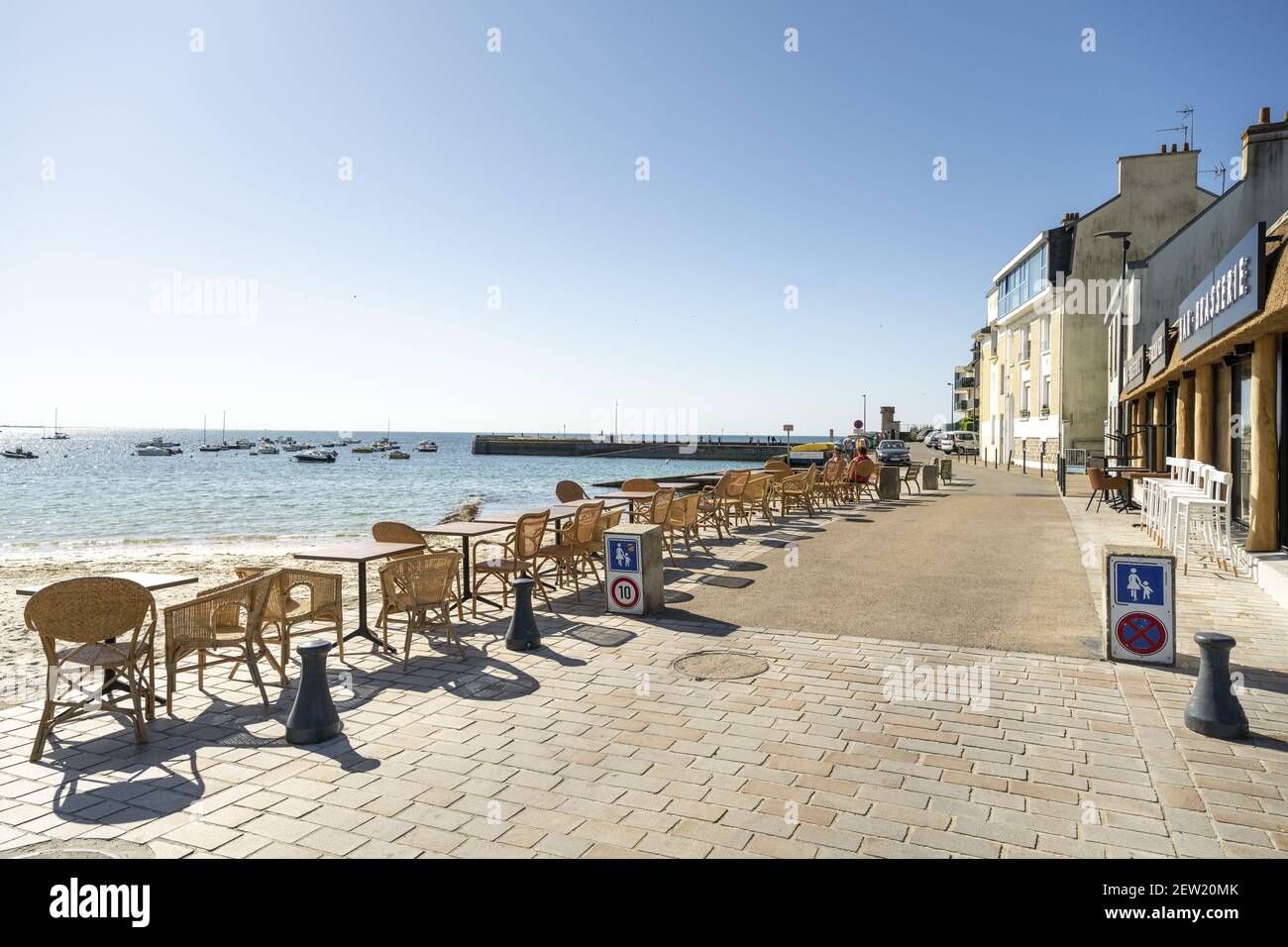 France, Morbihan, Ploemeur, the small port of Lomener with terrace Stock Photo