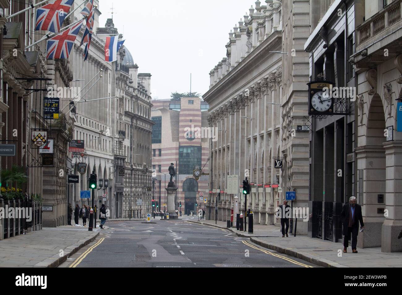 Empty street in central london hi-res stock photography and images - Alamy