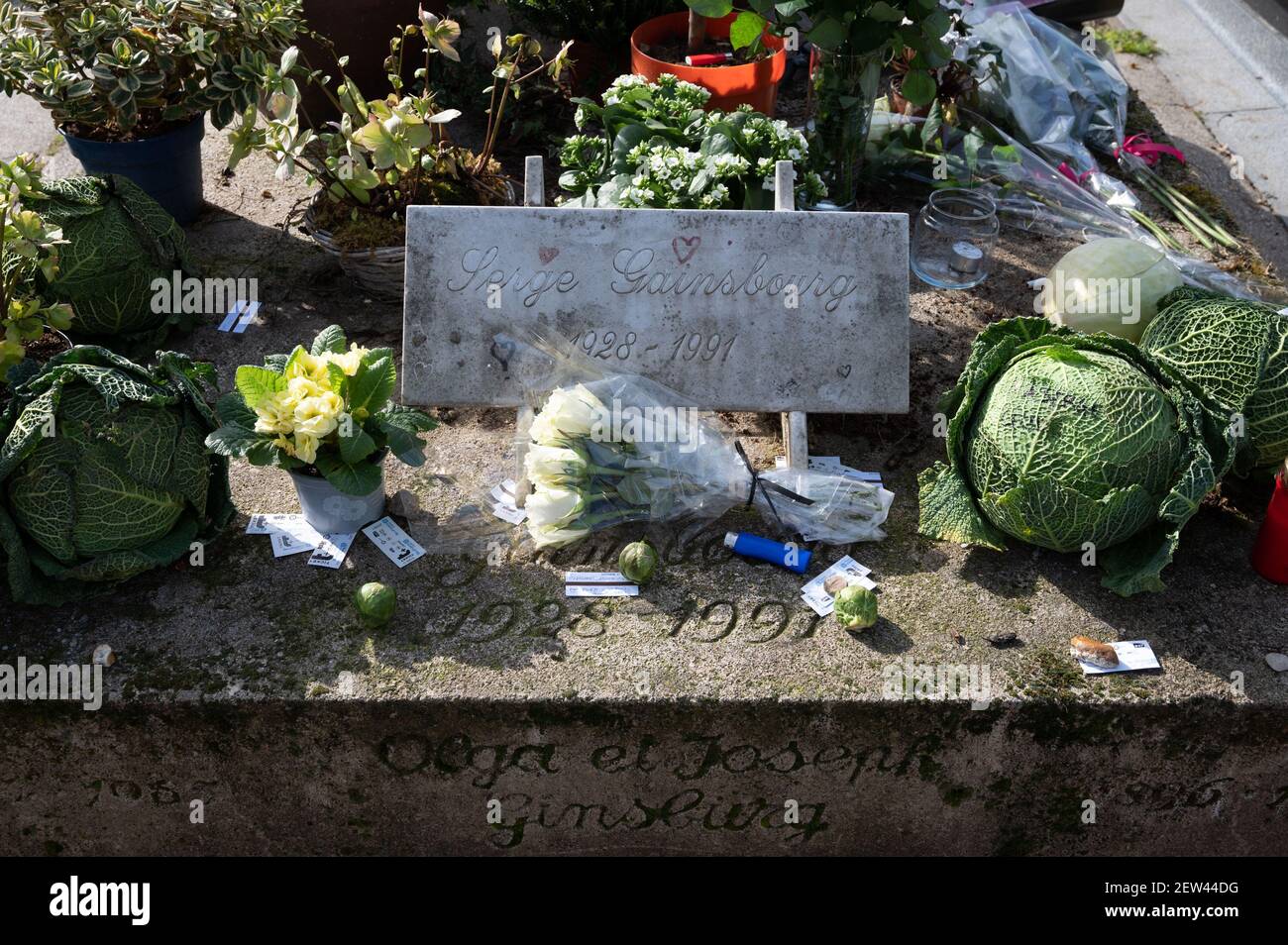 Fans gather next to the late singer and author Serge Ganisbourg’s grave, in Montparnasse cemetery in Paris, France, on March 2, 2021, on the very day that Gainsbourg passed away 30 years ago, on March 2, 1991. Photo by Ammar Abd Rabbo/ABACAPRESS.COM Stock Photo