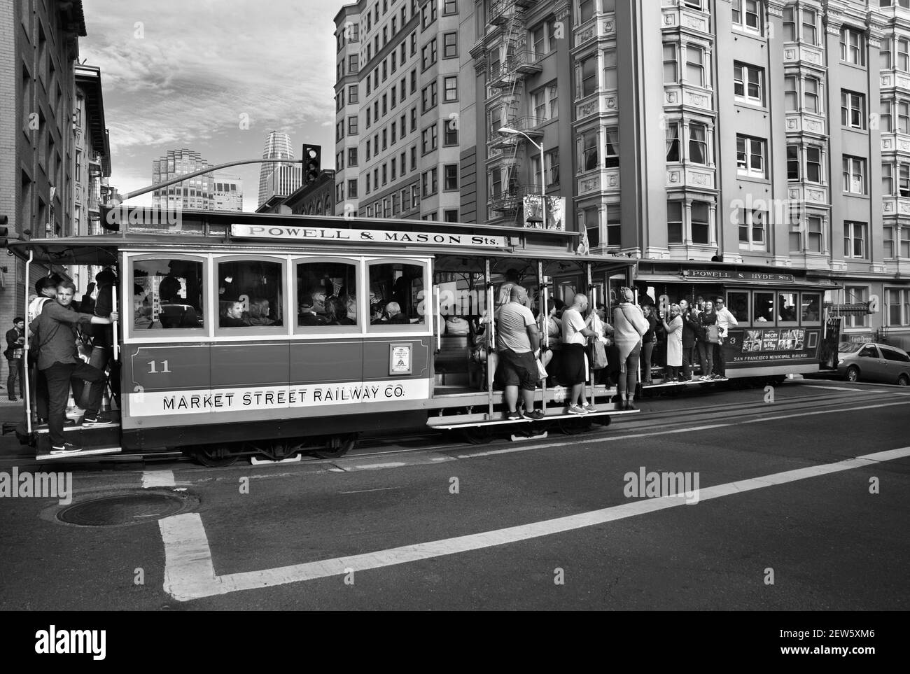 Cable cars from the PowellMason and PowellHyde lines meet at a common