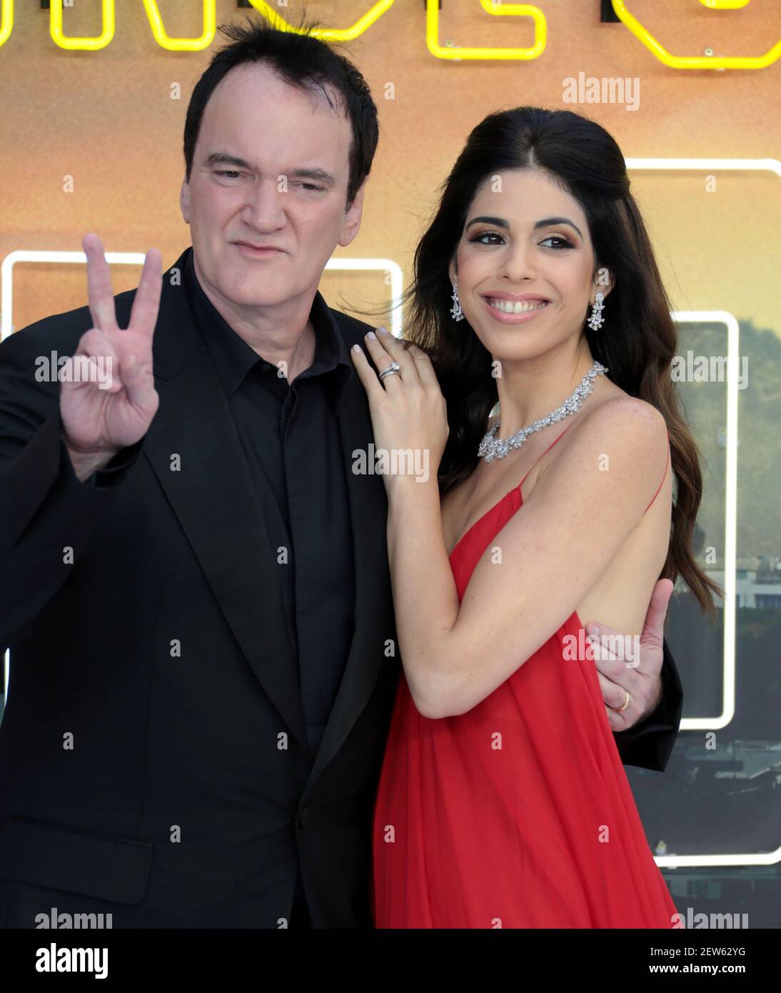 Jul 30, 2019 - London, England, UK - Brad Pitt attending Once Upon A Time  In Hollywood UK Premiere, Odeon Luxe, Leicester Square Stock Photo - Alamy, image size:1094x1390