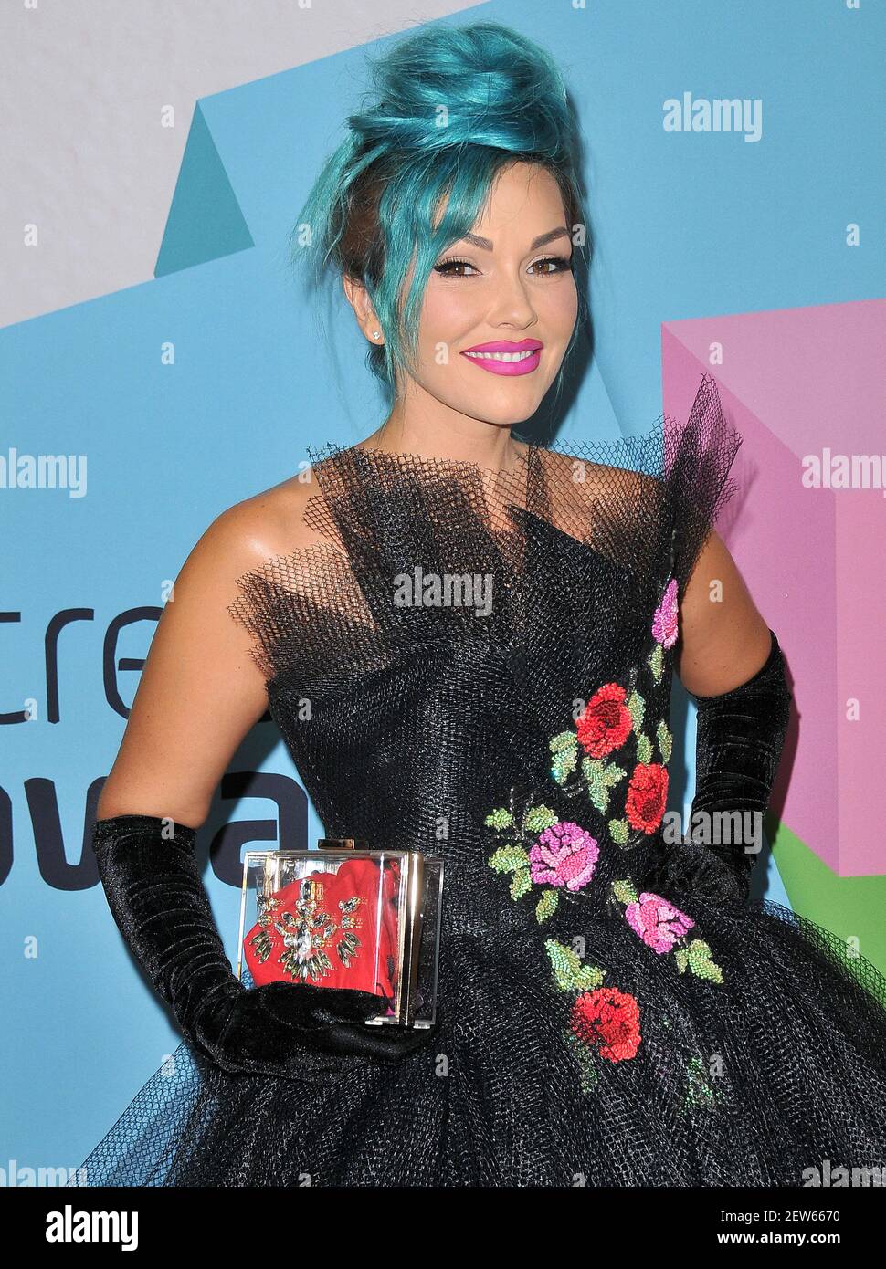 Kandee Johnson arrives at The 7th Annual Streamy Awards held the