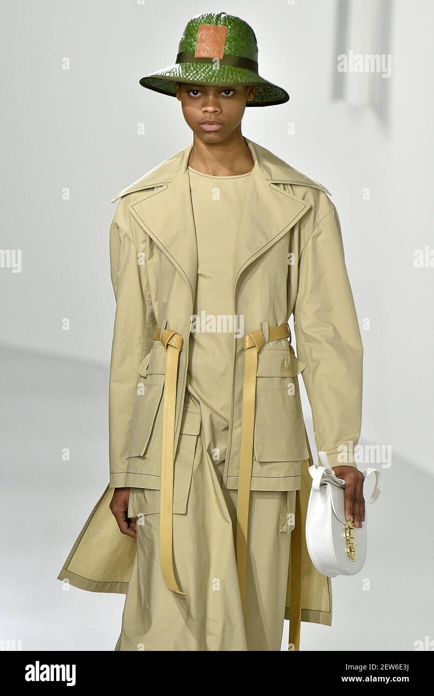 aaliyah trench coat