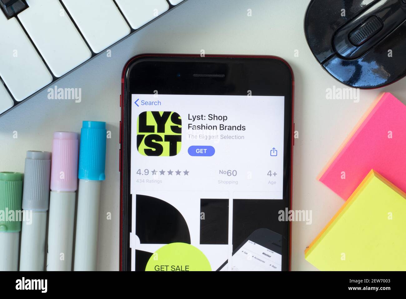 Lyst logo hires stock photography and images Alamy