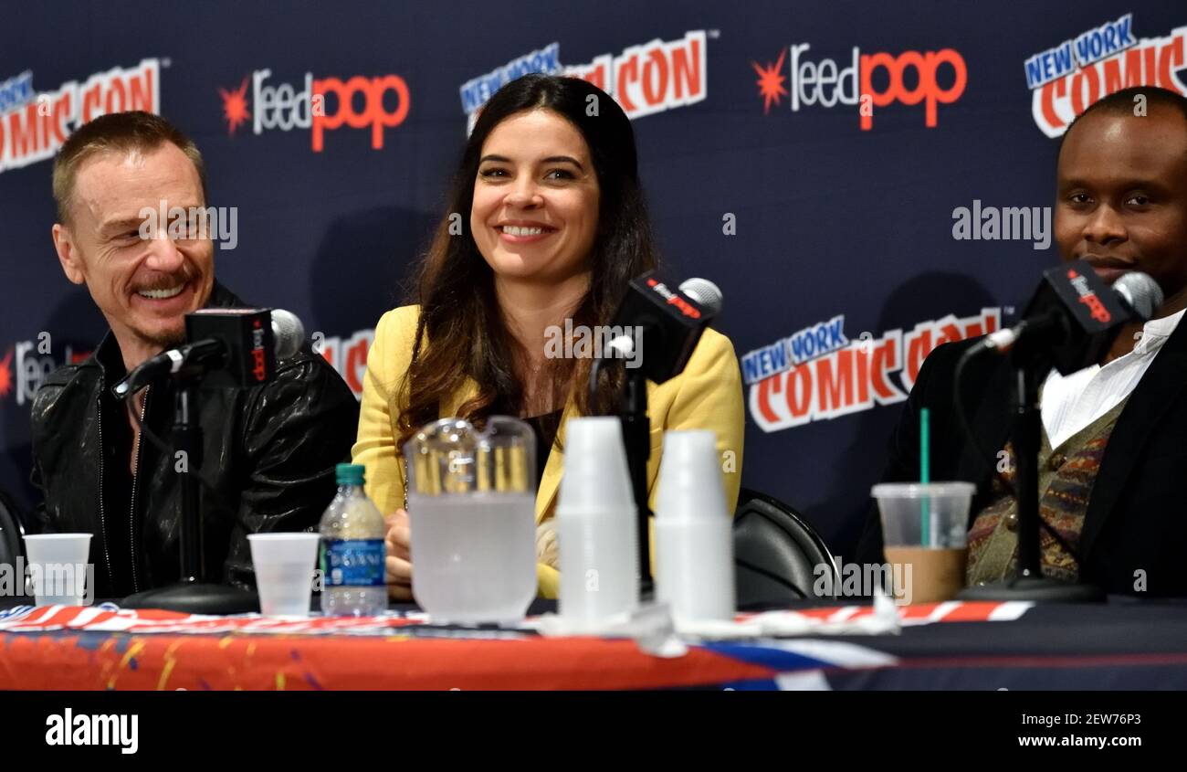NEW YORK - OCTOBER 8: L-R: Actors Ben Daniels, Zuleikha Robinson and