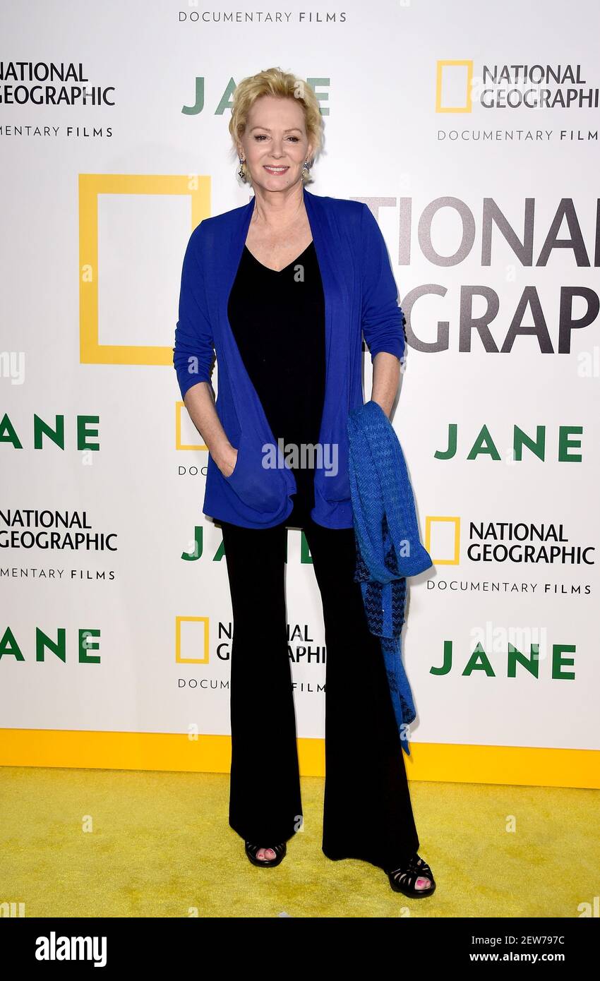 HOLLYWOOD - OCTOBER 9: Jean Smart attends the Los Angeles premiere of ...
