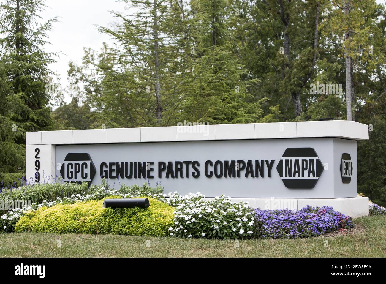 A logo sign outside of the headquarters of the Genuine Parts Company