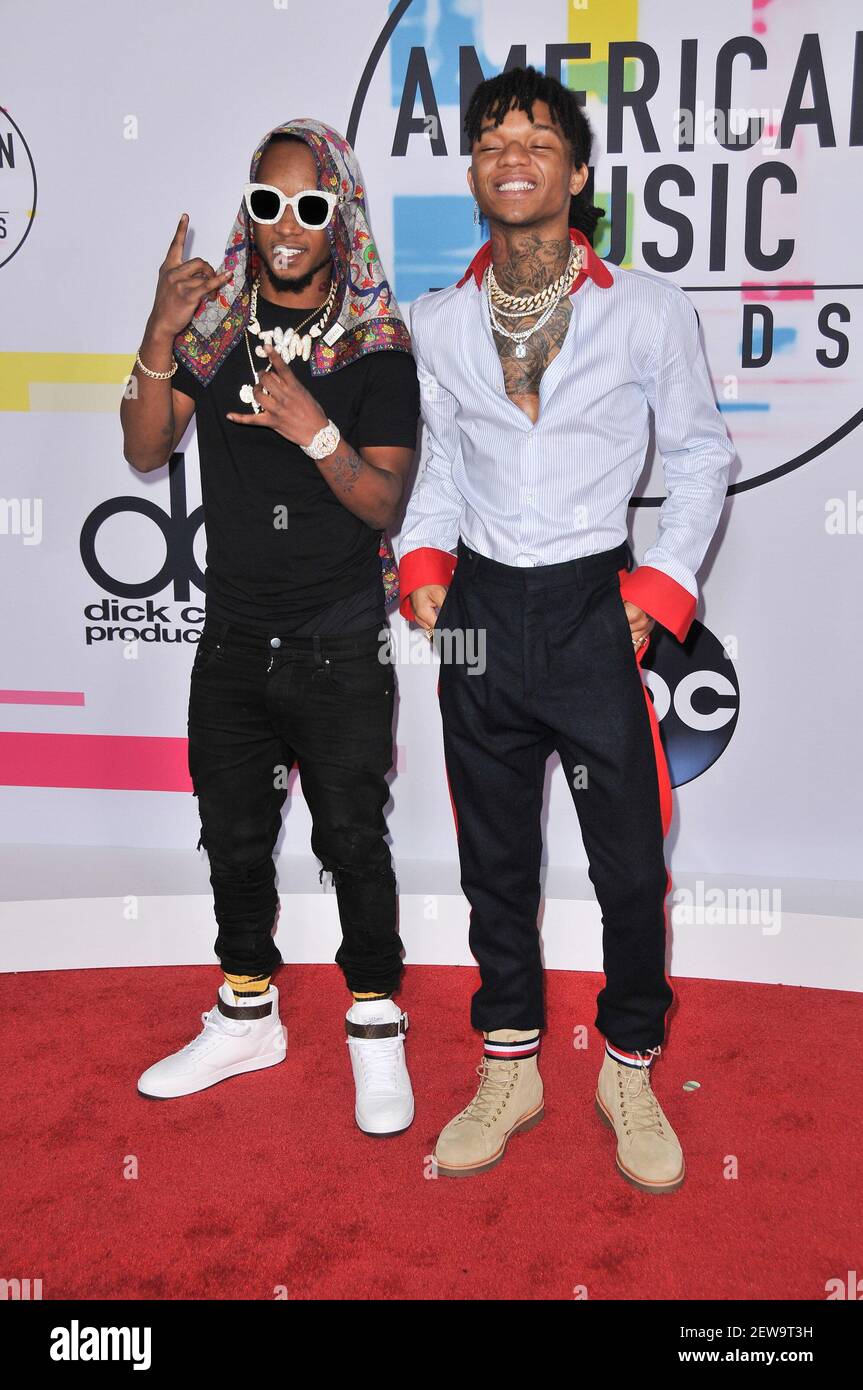 Swae Lee and Slim Jxmmi of Rae Sremmurd at the 2017 American Music Awards  at Microsoft Theater on November 19, 2017 in Los Angeles, California.  (Photo by Sthanlee Mirador Stock Photo - Alamy