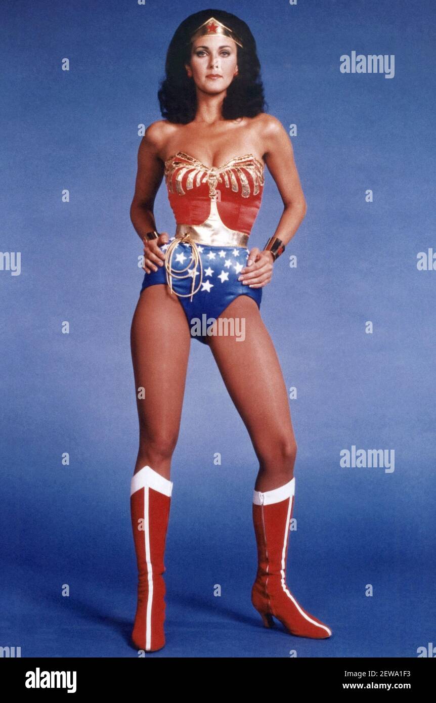 Wonder woman cartoon hi-res stock photography and images - Alamy